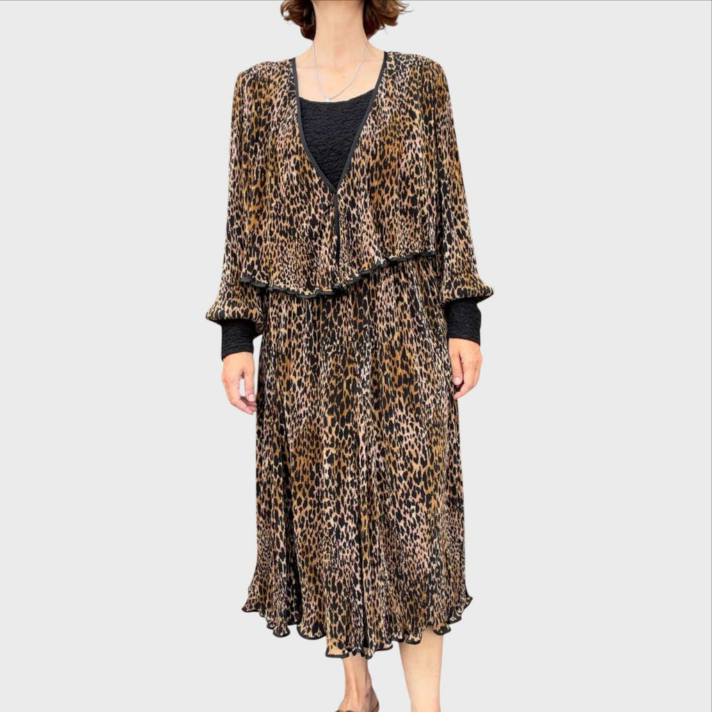 Completo Vintage Anni '80 Virginie Paris . Maglia e Gonna Animal Print Plissettato
