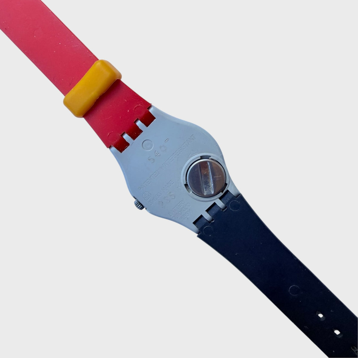 Dietro swatch