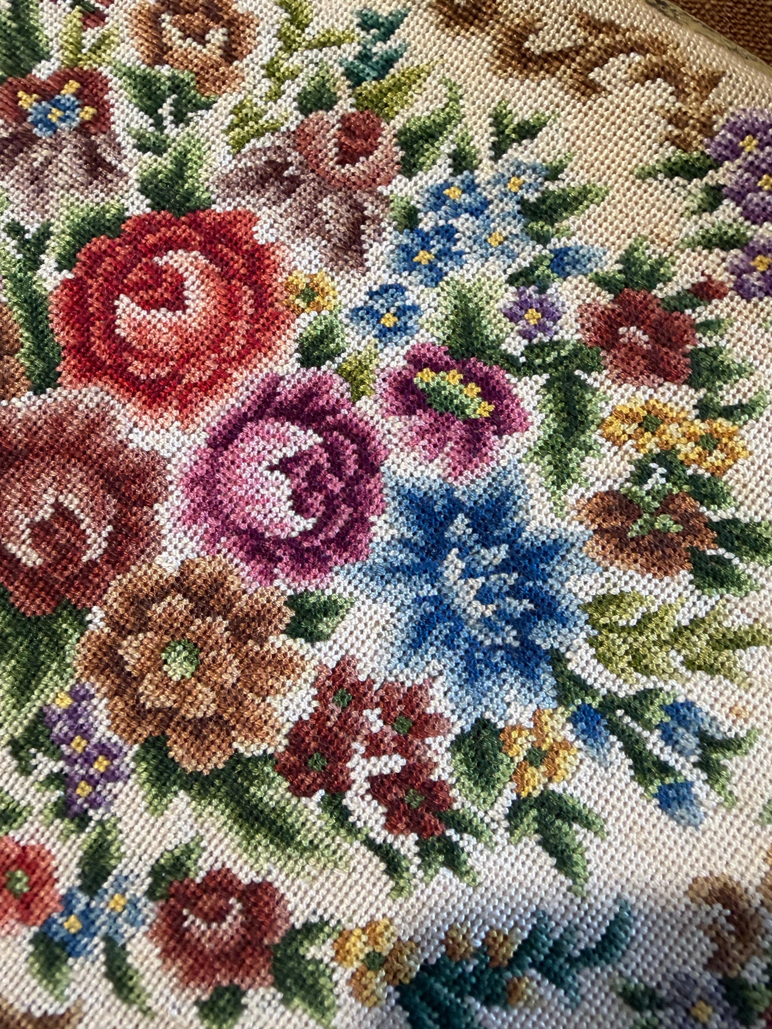 Borsa antica Vintage in tessuto ricamato con motivo floreale