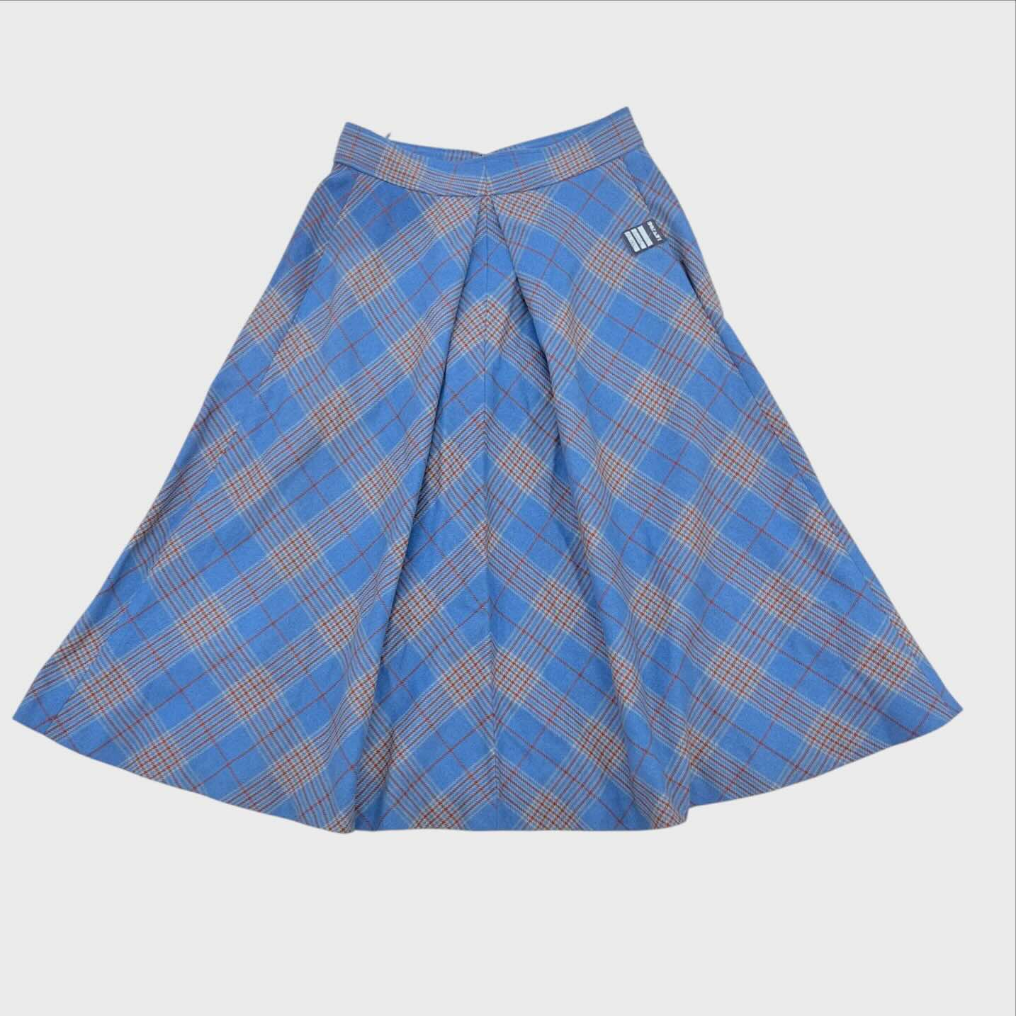 Gonna Vintage mit Tartan-Rollen in Himmelblau und Ziegelrot