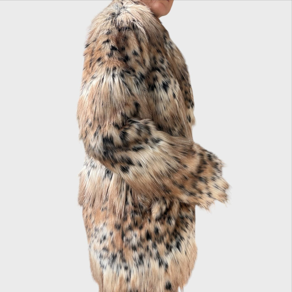Twinset Cappotto in Pelliccia Sintetita Maculata. Faux Fur Animalier Leopardo