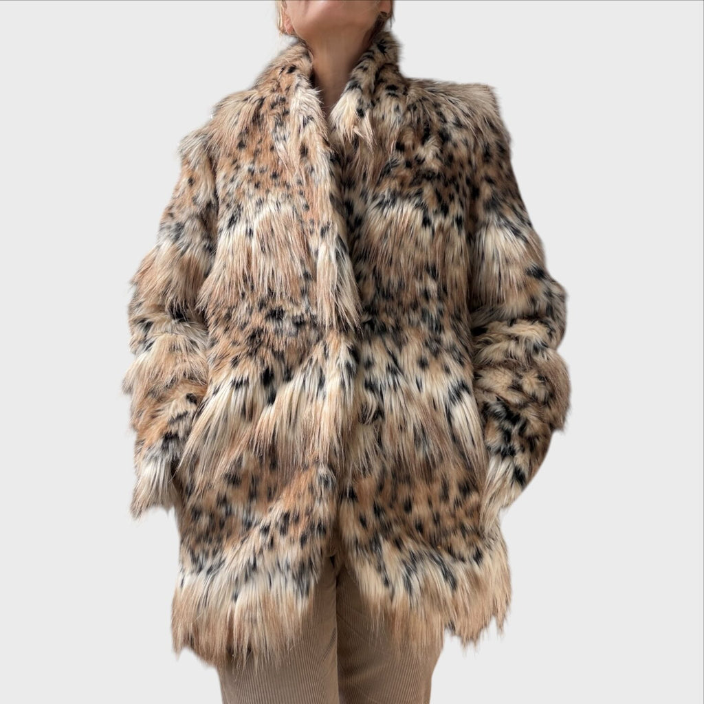 Twinset Cappotto in Pelliccia Sintetita Maculata. Faux Fur Animalier Leopardo