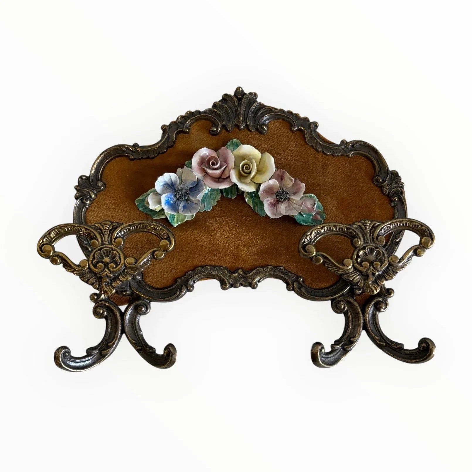 Appendiabiti vintage in ottone e ceramica 