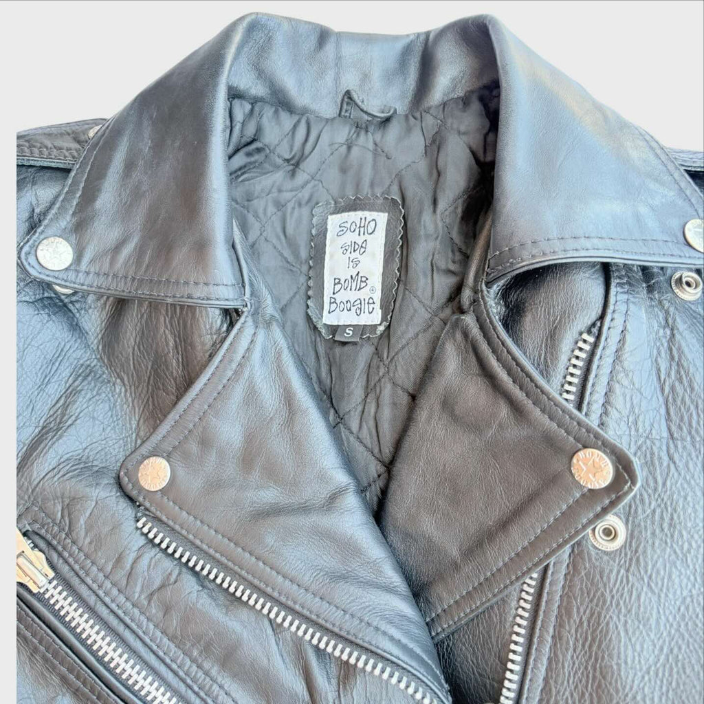 Vintage Bikerjacke aus schwarzem Leder, Modell Chiodo  