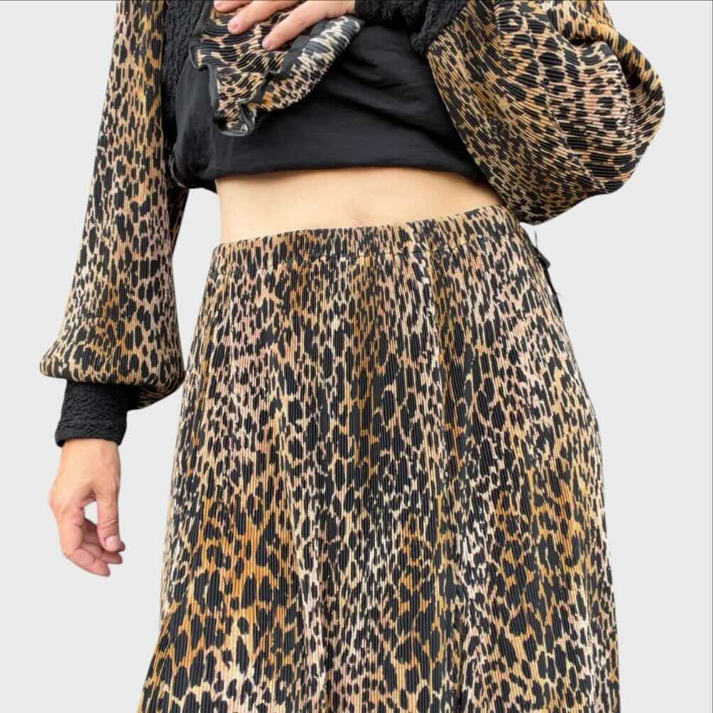 Completo Vintage Anni '80 Virginie Paris . Maglia e Gonna Animal Print Plissettato