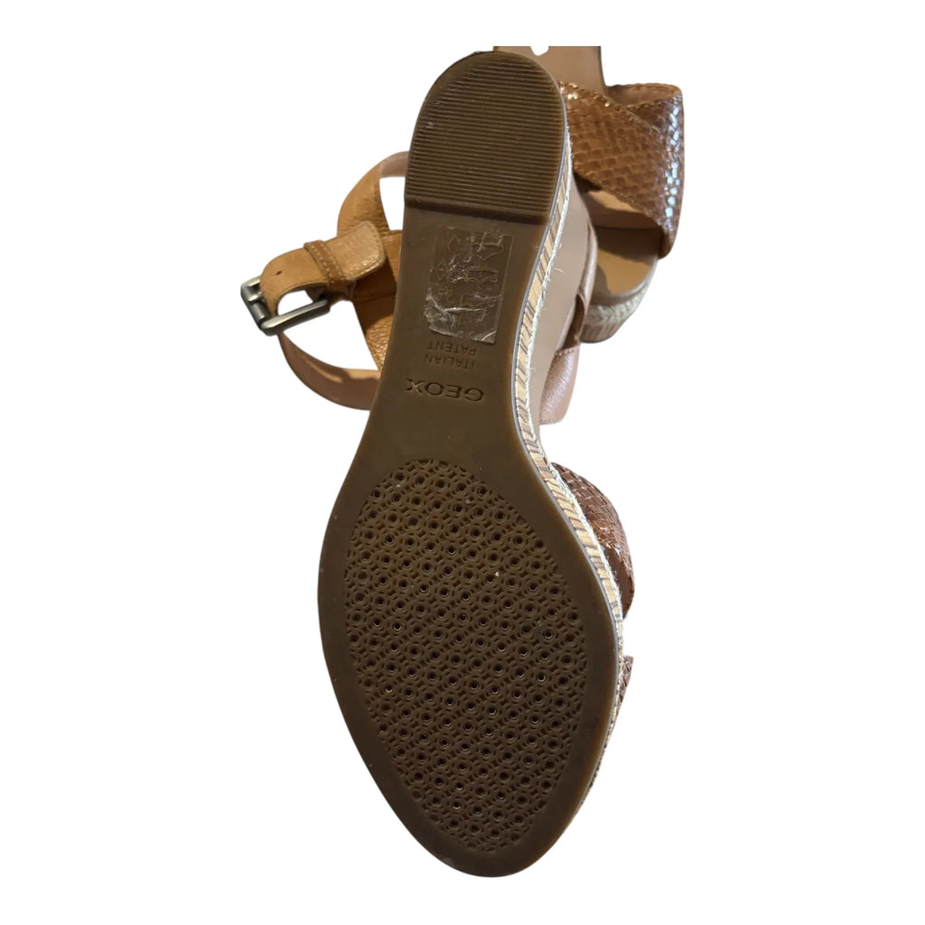 Geox sandali con plateau e zeppa colore beige