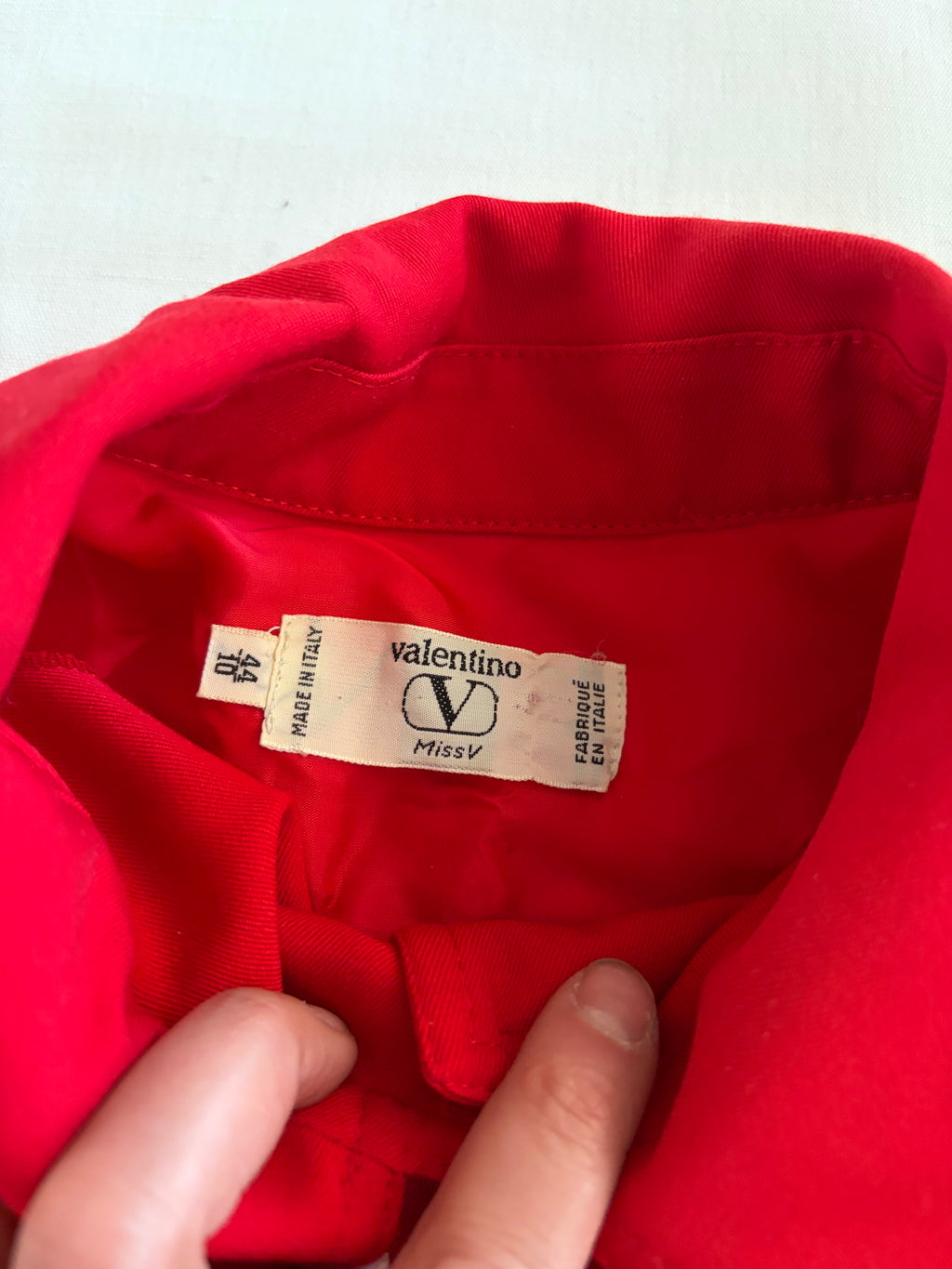 Etichetta interna Vestito vintage Valentino Miss V in tessuto rosso con tasche