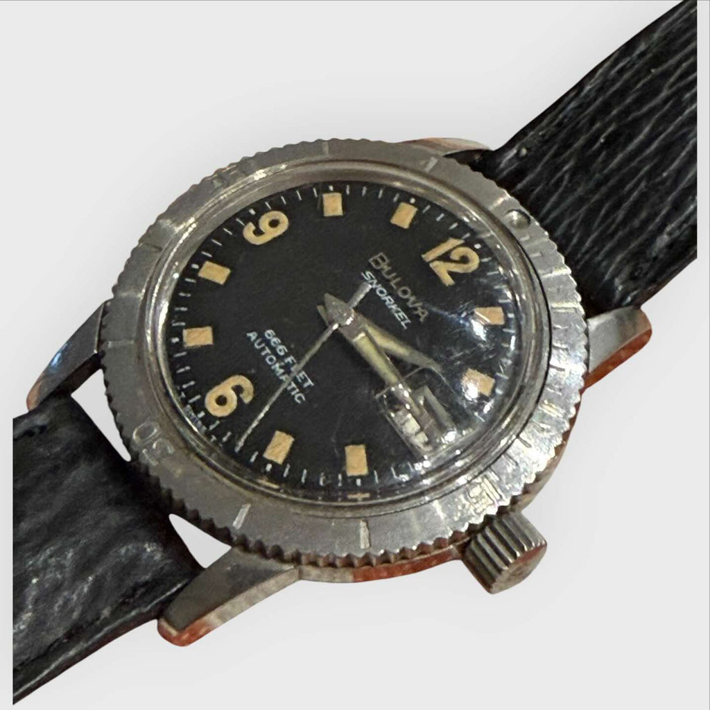 Orologio Bulova Accutron Snorkel 666 Colore nero con datario