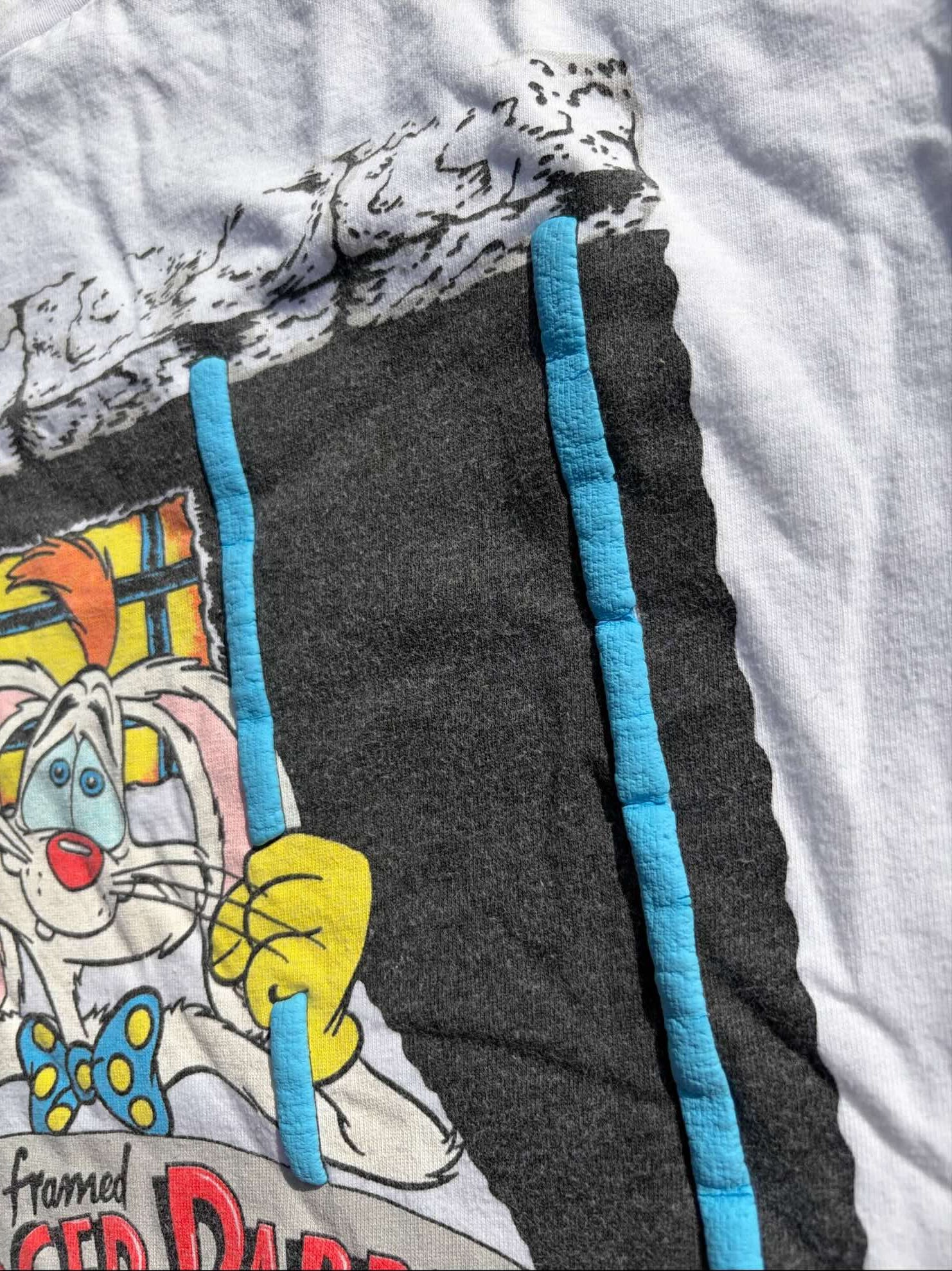 Effetto stampa rigonfiata  tipica anni 90 per t-shirt vintage 