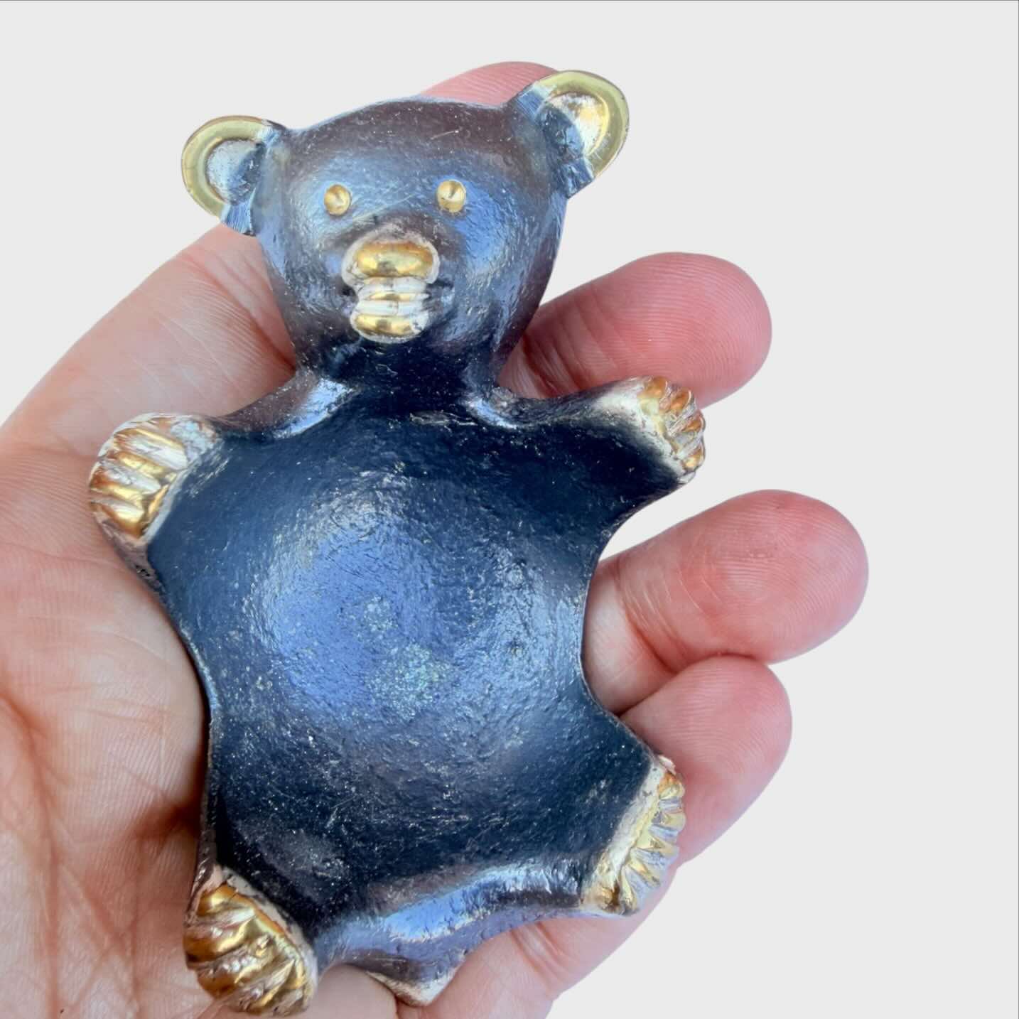 Walter Bosse e Herta Baller Portacandele Antico a forma di orso realizzato in bronzo