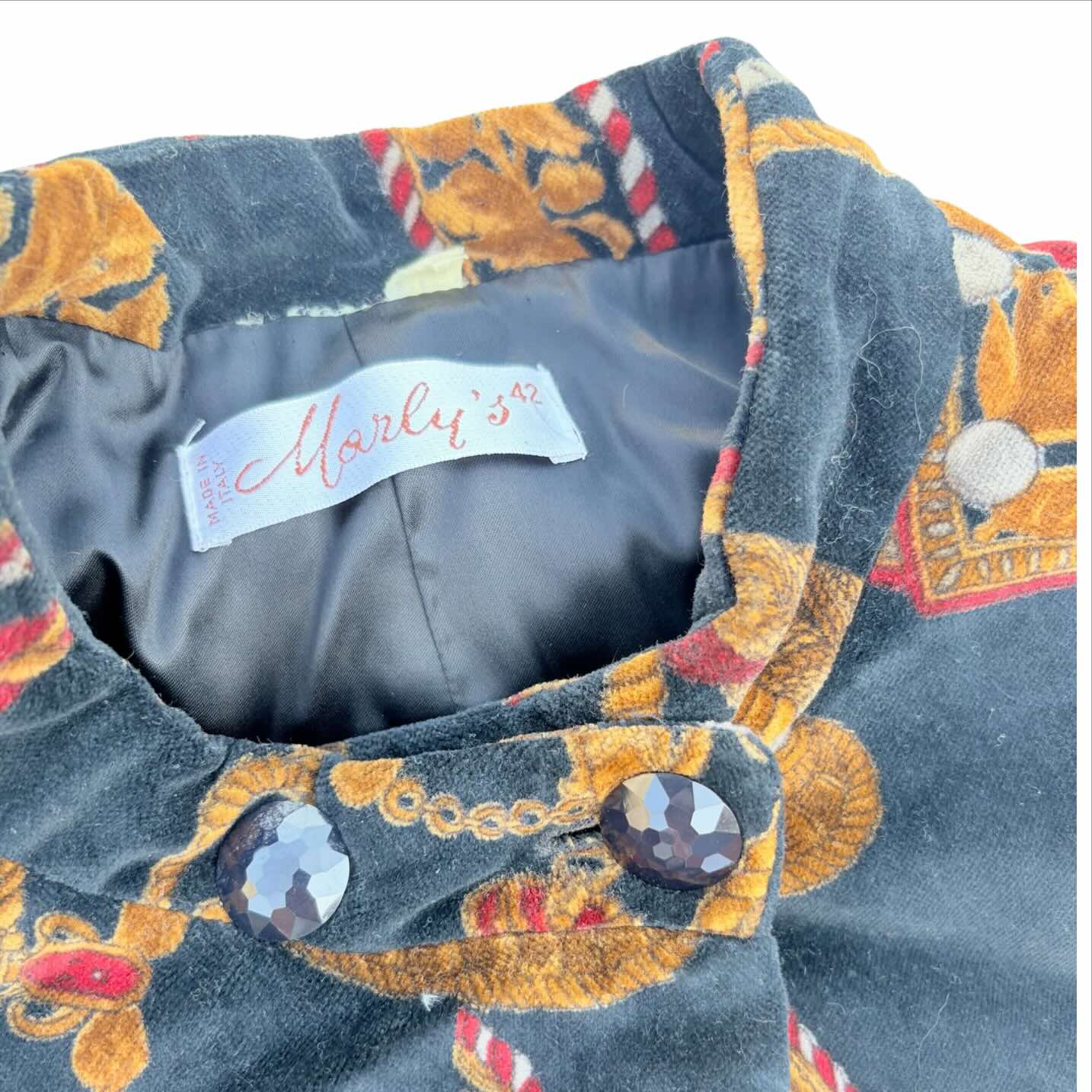 Cappotto Vintage Donna Elegante in Velluto Nero con Stampa Barocca