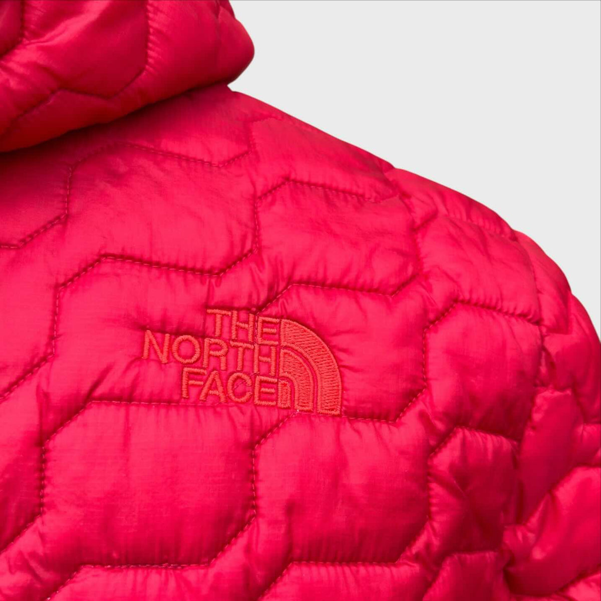 Ricamo su spalla The North Face