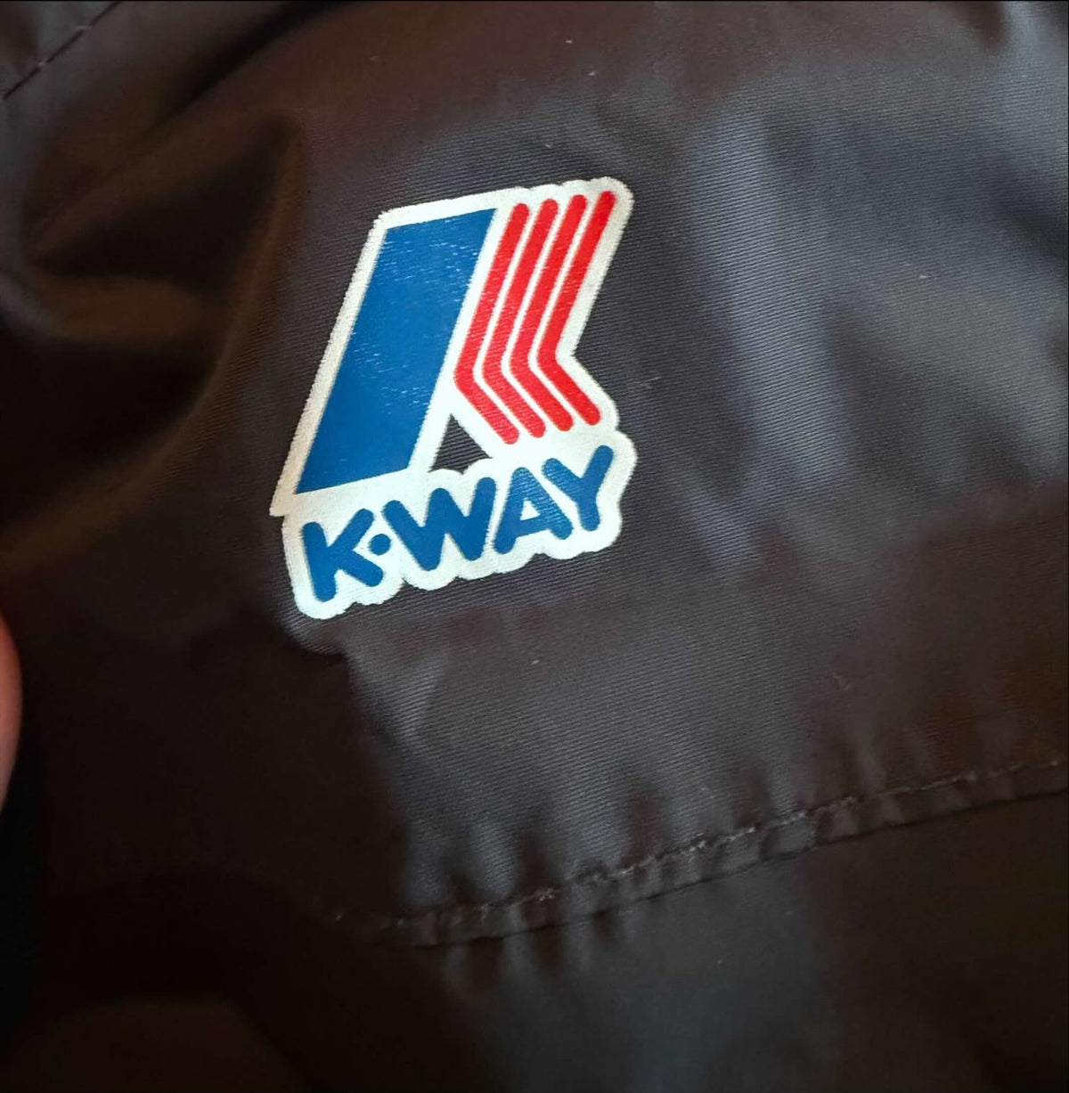 Logo k-way