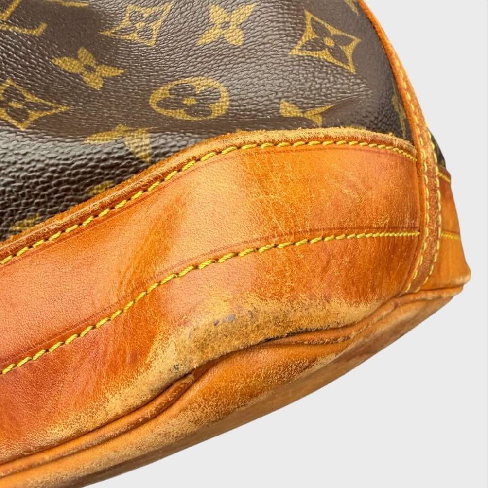 Screpolatura su borsa Louis Vuitton Noé Vintage Monogram Marrone – Borsa da Restaurare