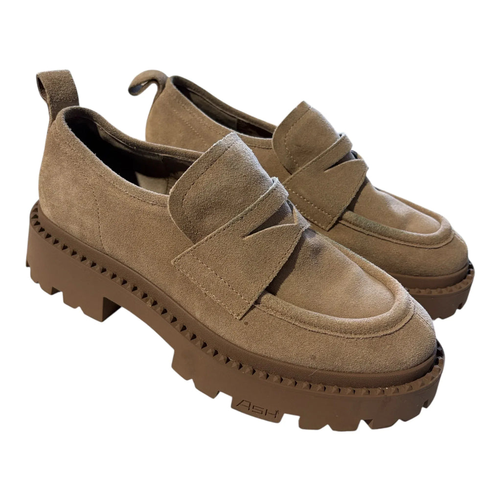 Mocassino Ash in camoscio beige con suola carrarmato