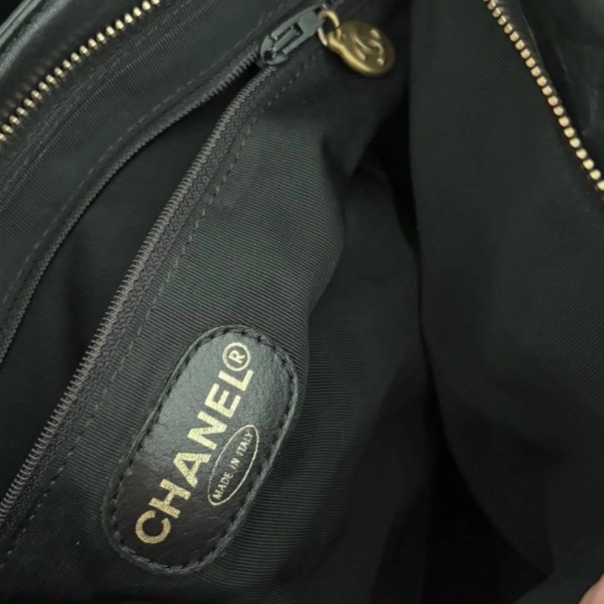 etichetta logo chanel borsa vintage